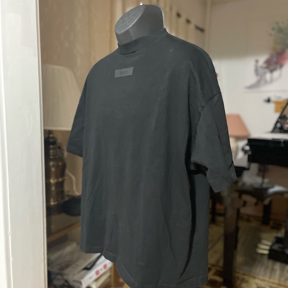 EUC Men’s Size X-Small Fear Of God Essentials Black Label Oversized Tee In Black - Picture 9 of 15